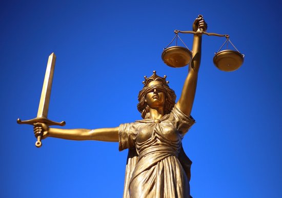 INDEPENDANCE DE LA JUSTICE : MYTHE OU RÉALITÉ ?