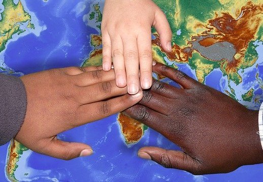 LOGIQUE MONDIALE DES MIGRATIONS : NOUVEAUX REGARDS